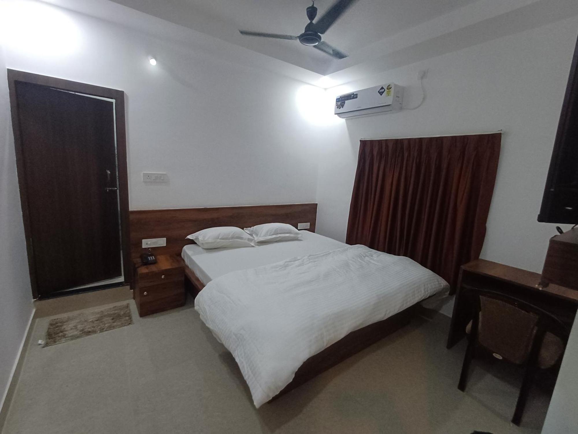 Assam Guest House Siliguri Ngoại thất bức ảnh