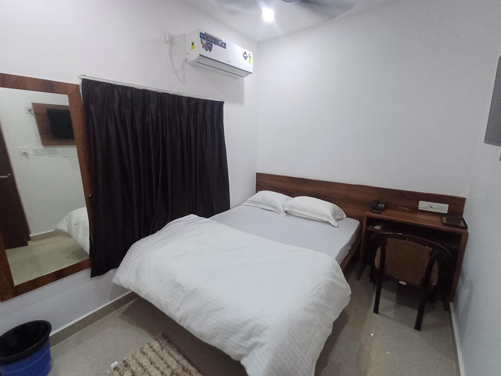Assam Guest House Siliguri Ngoại thất bức ảnh